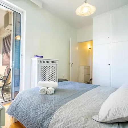 Glyfada 3 Bedrooms 6 Persons By Mps *