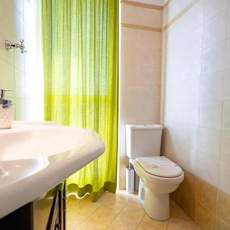 Glyfada 3 Bedrooms 6 Persons By Mps Apartment