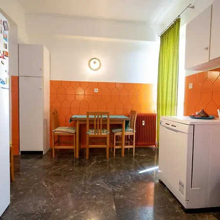 Glyfada 3 Bedrooms 6 Persons By Mps Athens