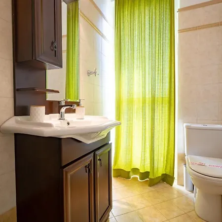Apartment Glyfada 3 Bedrooms 6 Persons By Mps *