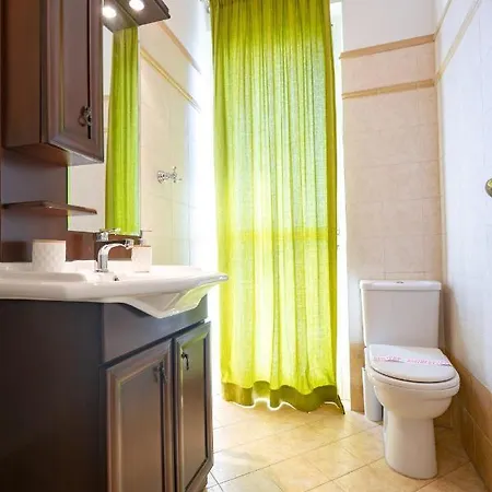 Glyfada 3 Bedrooms 6 Persons By Mps Apartment