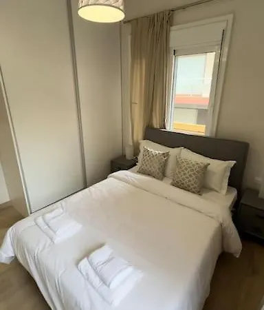 New Center Near Metro Apartment