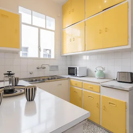 Phaedrus Living: Center Flat Michalakopoulou Apartment *