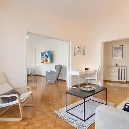 Phaedrus Living: Center Flat Michalakopoulou Apartment *