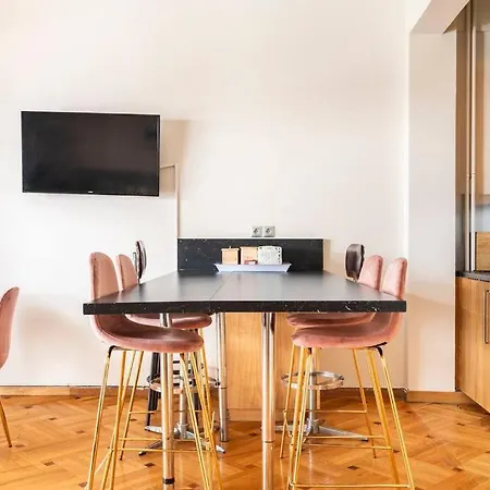 Amazing Huge Bright Full 3bdr Inacropolis Athens