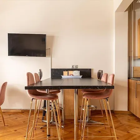 Amazing Huge Bright Full 3bdr Inacropolis *