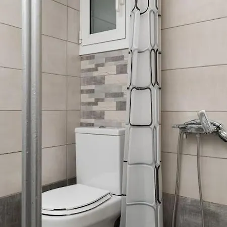 Amazing Huge Bright Full 3bdr Inacropolis