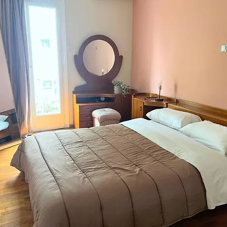 Amazing Huge Bright Full 3bdr Inacropolis Apartment