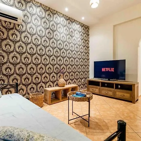 Nagias Cozy Garden Apartment Athens