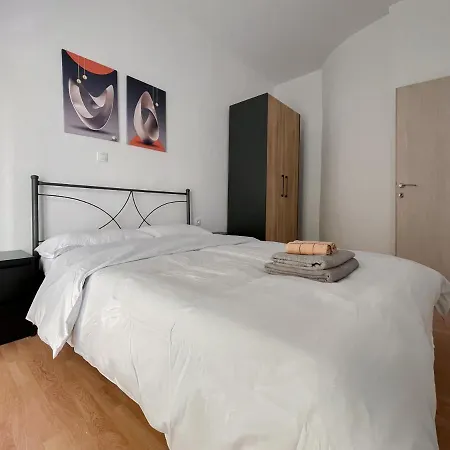 3-bedroom Millennial In The City Center Apartament Ateny