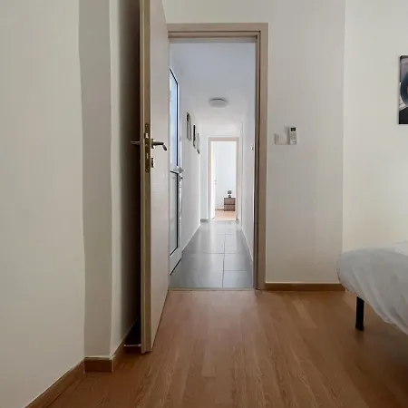 3-bedroom Millennial In The City Center Ateny