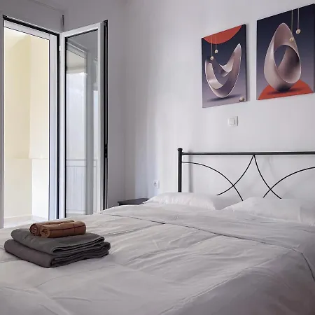 3-bedroom Millennial In The City Center *