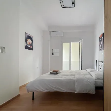 3-bedroom Millennial In The City Center Appartamento *
