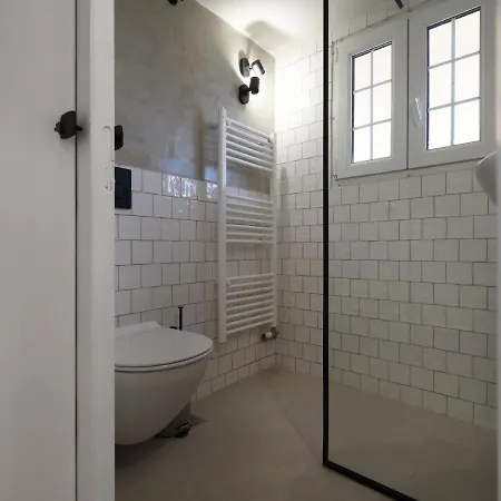 Kolonaki Cozy Penthouse Apartment *