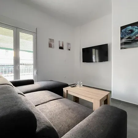 3-bedroom Millennial In The City Center *