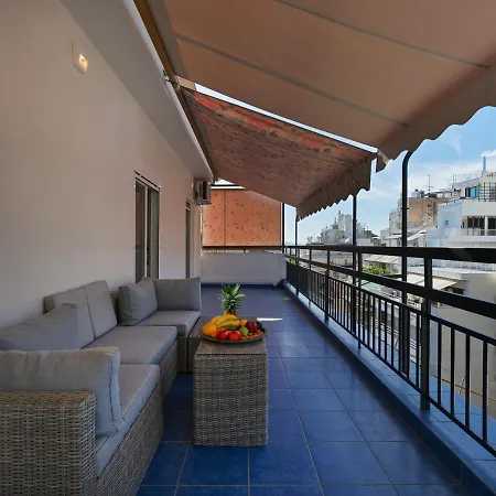 Kolonaki Cozy Penthouse Apartment Athens