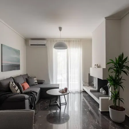 Beachfront In Voula W/balcony * Athens