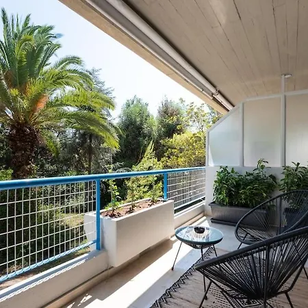 Beachfront In Voula W/balcony Athens