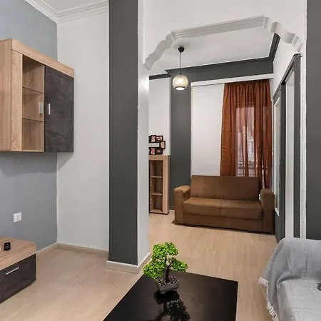 Ralia's House 40m From Metro Station Agia Varvara Διαμέρισμα Αθήνα