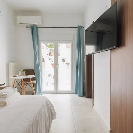 Apartment Tranquil Shelter Near Mavili Square Athens