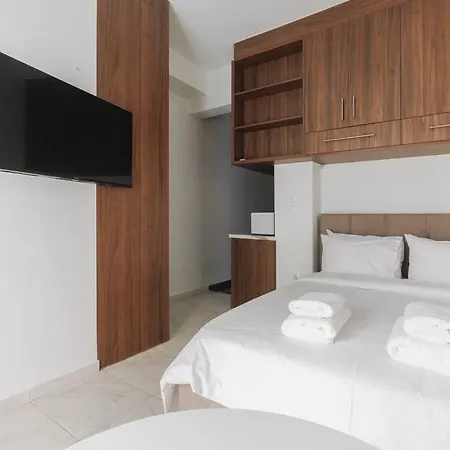 Tranquil Shelter Near Mavili Square Apartment *