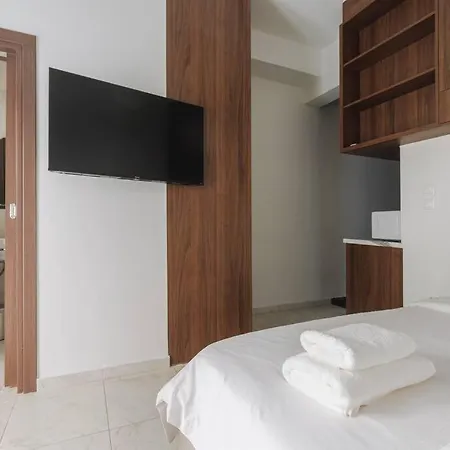 Tranquil Shelter Near Mavili Square Apartment *