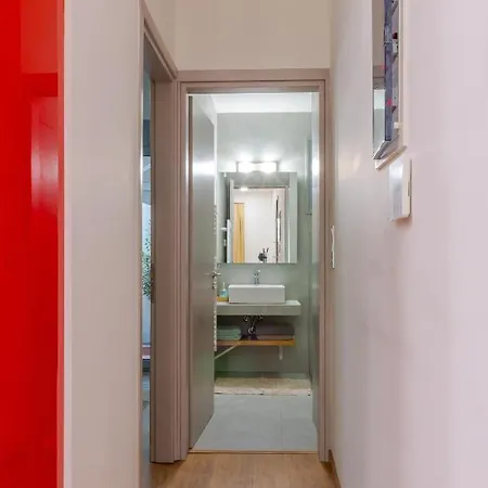 Apartment Academia By The Park