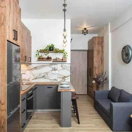 Next To Metro St Athens! Apartment *
