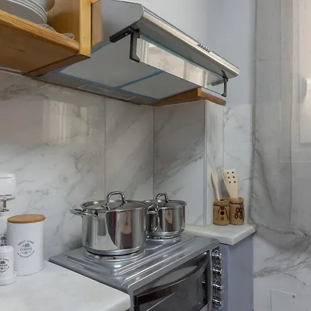 Petralona Semi-basement For 2 Persons Apartment *