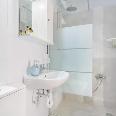 Thanasis Family Apartment *