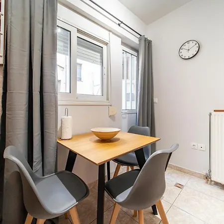 Apartment Per56 By Smart Cozy - Right Next To The Metro - Parking - Available 24hr