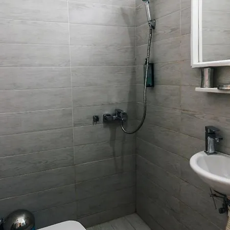 Apartment Monastiraki-psiri, Old Town, 1-bdr Apt, Sleep 2-4p, Spacious Court Yard
