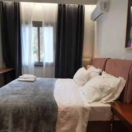 Charming In Kolonaki *