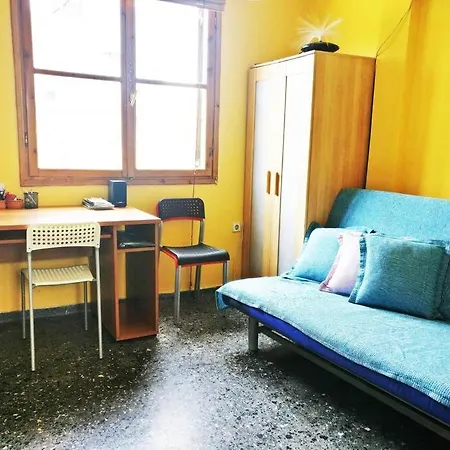 Sunny 25sq Flat, 6th Floor * Athens