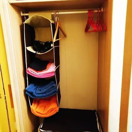 Sunny 25sq Flat, 6th Floor Apartment *