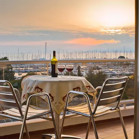 Marina Alimos 3*