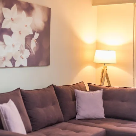 Sofihome Ampelokipi Station Atene