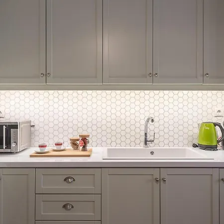 Pame - 2bd & 2ba Home, 4 Min To Acropolis Apartment Athens