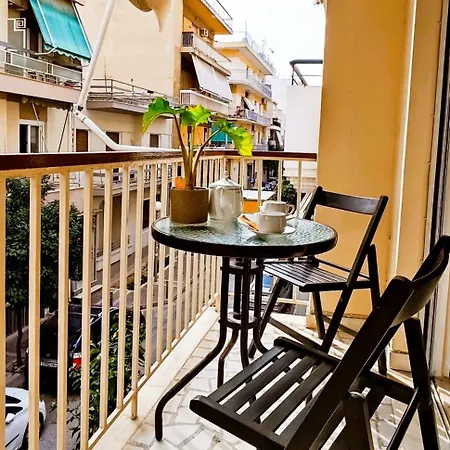 Next To Metro! Bright With Fully Equipped Kitchen Διαμέρισμα
