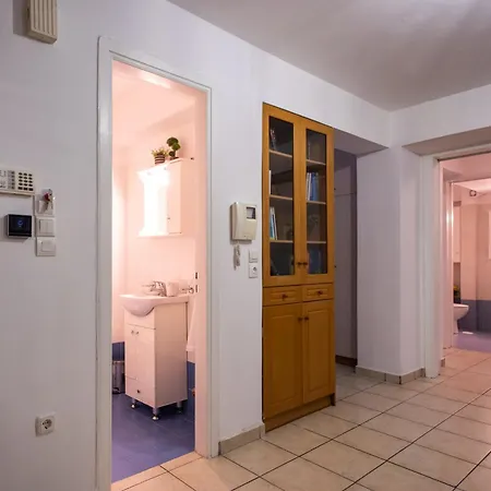 Kg Acropolis Escape *