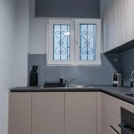 Apartment Oasis - Timeless Comfort At The Acropolis *