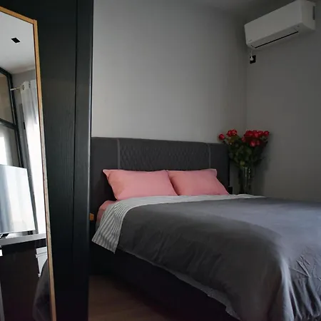 Zeus And Hera Studio Apartment *