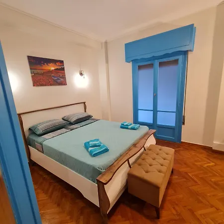 Full Near Kato Patissia Apartment
