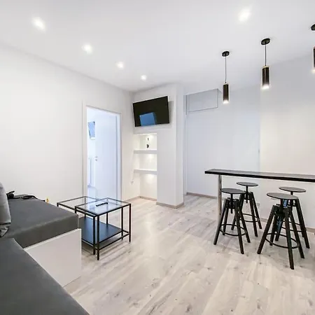 Syntagma Square, 60sqm Platinum * Athens