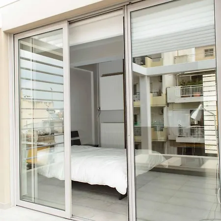 Bright Loft With Terrance - Next To Metro Kerameikos
