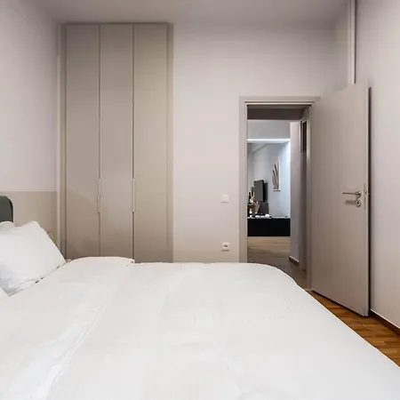 Delightful Sense 2bd In Kolonaki 7 Min To Metro Athens