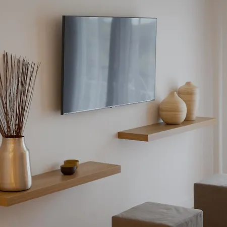 Athenian Hillside Apartment *