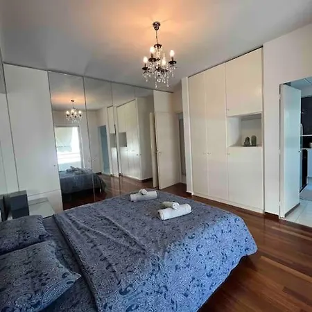 Lovely 2-bedroom Unit Афины