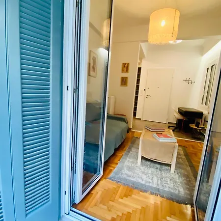 Apartment Antinoros Inn, Stylish Apartment,3' To Metro *