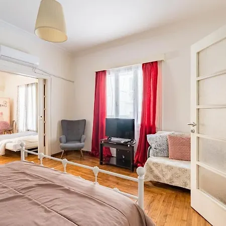 Apartment Amazing 3bdr With Unique Roof Garden In Plaka *